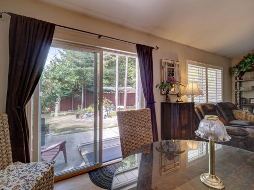 5629-curtis-place-sechelt-district-sunshine-coast-21 at 5629 Curtis Place, Sechelt District, Sunshine Coast