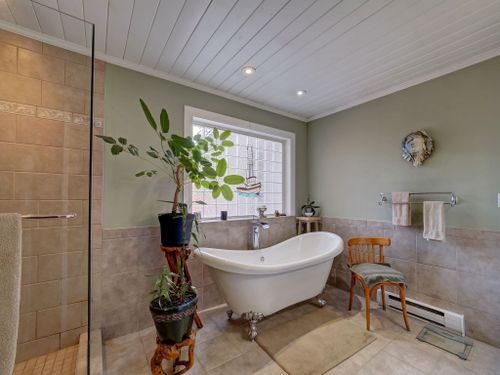 5629-curtis-place-sechelt-district-sunshine-coast-31 at 5629 Curtis Place, Sechelt District, Sunshine Coast