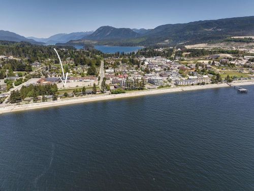 5759-teredo-street-sechelt-district-sunshine-coast-03 at 5759 Teredo Street, Sechelt District, Sunshine Coast