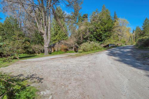 8200-redrooffs-road-halfmn-bay-secret-cv-redroofs-sunshine-coast-16 at 8200 Redrooffs Road, Halfmn Bay Secret Cv Redroofs, Sunshine Coast