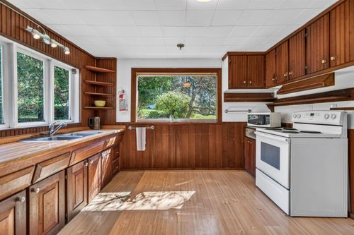 8200-redrooffs-road-halfmn-bay-secret-cv-redroofs-sunshine-coast-18 at 8200 Redrooffs Road, Halfmn Bay Secret Cv Redroofs, Sunshine Coast