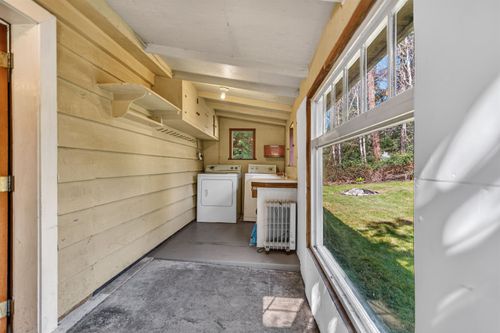 8200-redrooffs-road-halfmn-bay-secret-cv-redroofs-sunshine-coast-30 at 8200 Redrooffs Road, Halfmn Bay Secret Cv Redroofs, Sunshine Coast