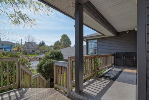 5796-trail-avenue-sechelt-district-sunshine-coast-10 at 5796 Trail Avenue, Sechelt District, Sunshine Coast