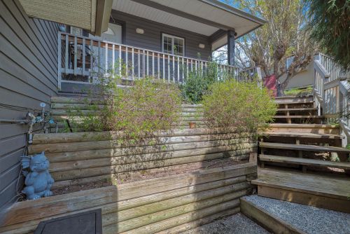 5796-trail-avenue-sechelt-district-sunshine-coast-13 at 5796 Trail Avenue, Sechelt District, Sunshine Coast