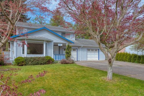 1534-cypress-way-gibsons-area-sunshine-coast-02 at 1534 Cypress Way, Gibsons & Area, Sunshine Coast