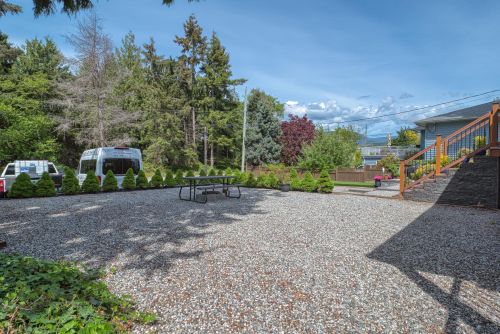 5760-boulevard-street-sechelt-district-sunshine-coast-21 at 5760 Boulevard Street, Sechelt District, Sunshine Coast