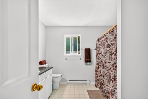 4550-merrill-road-pender-harbour-egmont-sunshine-coast-29 at 4550 Merrill Road, Pender Harbour Egmont, Sunshine Coast