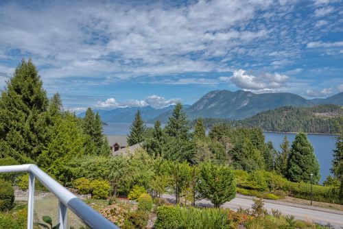 6453-n-gale-avenue-sechelt-district-sunshine-coast-35 at 6453 N Gale Avenue, Sechelt District, Sunshine Coast