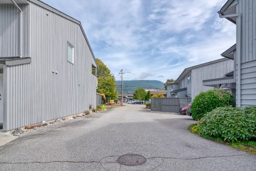 5761-wharf-avenue-sechelt-district-sunshine-coast-23 at 29 - 5761 Wharf Avenue, Sechelt District, Sunshine Coast