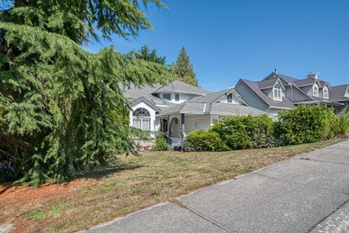 5818-trail-avenue-sechelt-district-sunshine-coast-06 at 5818 Trail Avenue, Sechelt District, Sunshine Coast