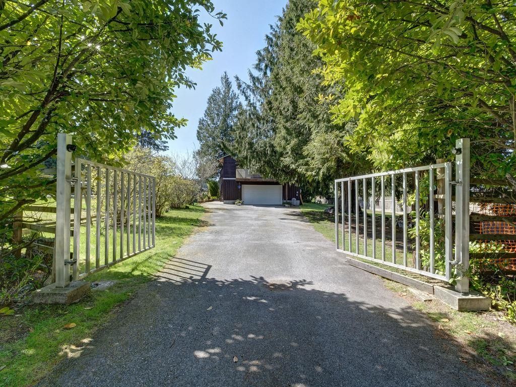 12577 Warnock Road, Pender Harbour Egmont, Sunshine Coast 