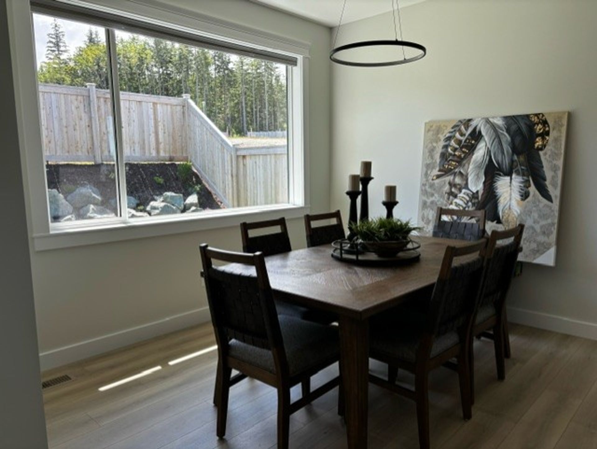 dining at 457 Arizona Drive, Campbell River South, Campbell River dining at 457 Arizona Drive, Campbell River South, Campbell River