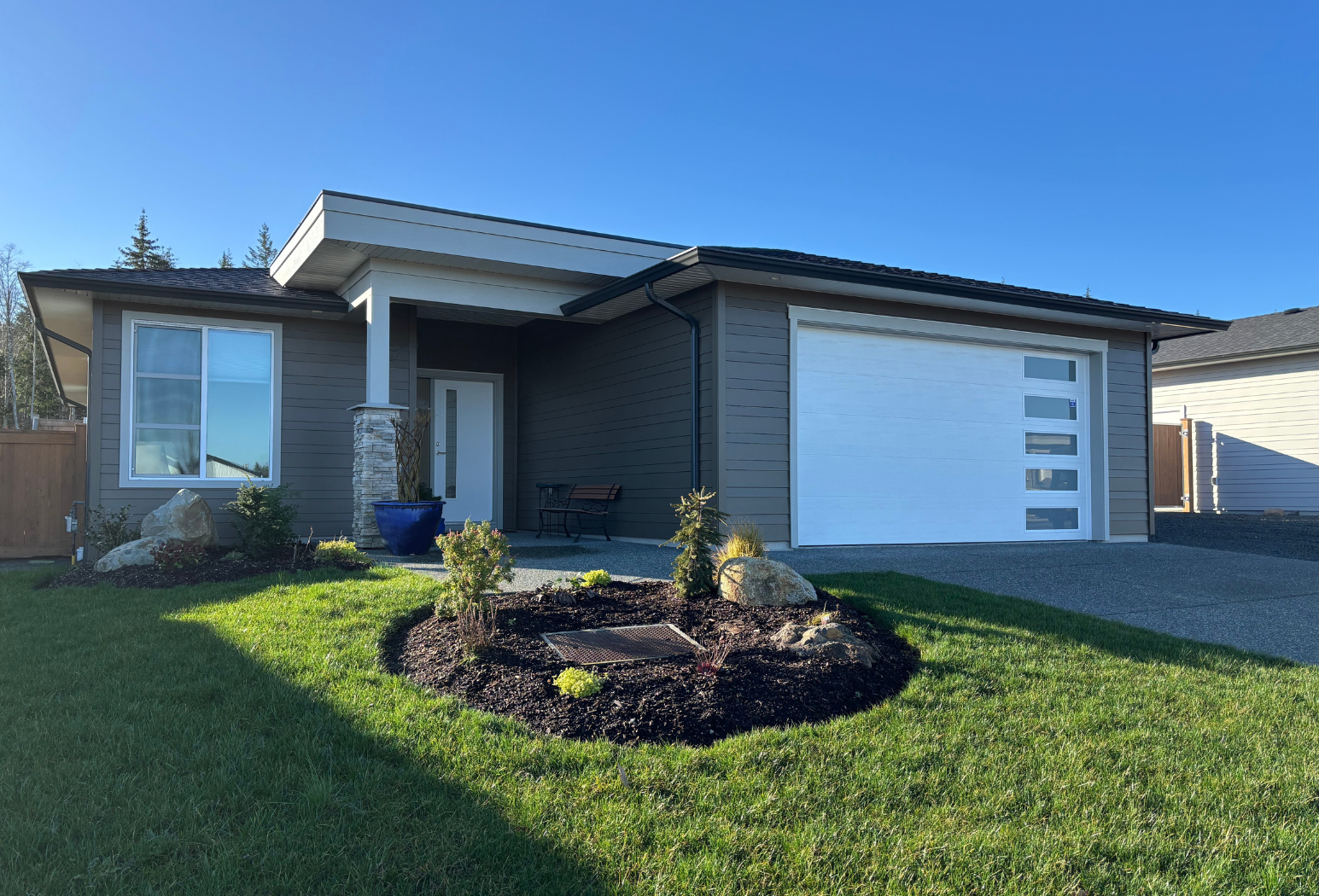 261 Walworth Road South, Campbell River West, Campbell River photo number 1 261 Walworth Road South, Campbell River West, Campbell River photo number 1