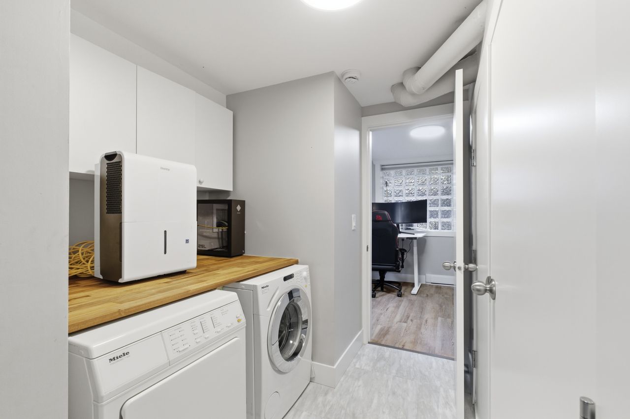 fxh21798 at 3044 Point Grey Road, Kitsilano, Vancouver West