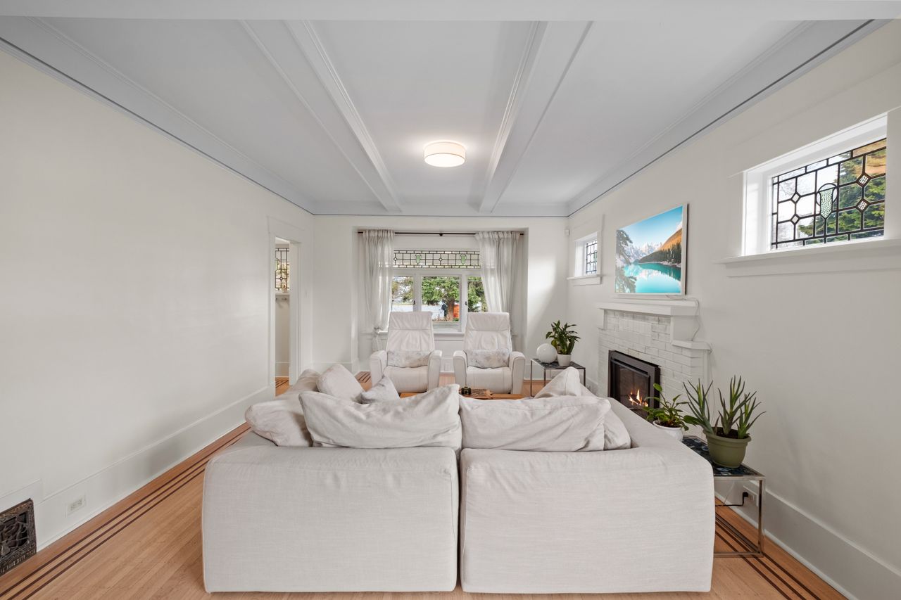 fxh21926 at 3044 Point Grey Road, Kitsilano, Vancouver West