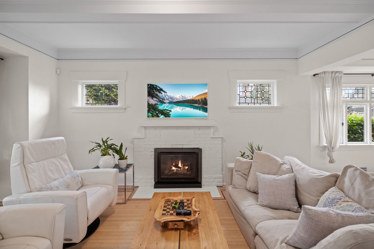 fxh21935 at 3044 Point Grey Road, Kitsilano, Vancouver West