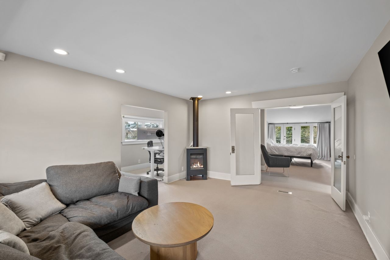 fxh21983 at 3044 Point Grey Road, Kitsilano, Vancouver West