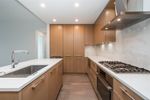 262701634-10 at 209 - 3220 Connaught Crescent, Edgemont, North Vancouver