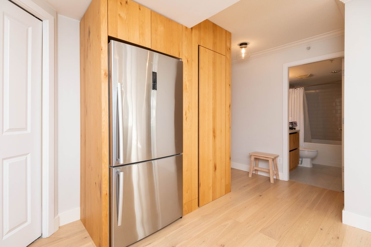 p-13 at 1104 - 235 Guildford Way, North Shore Pt Moody, Port Moody