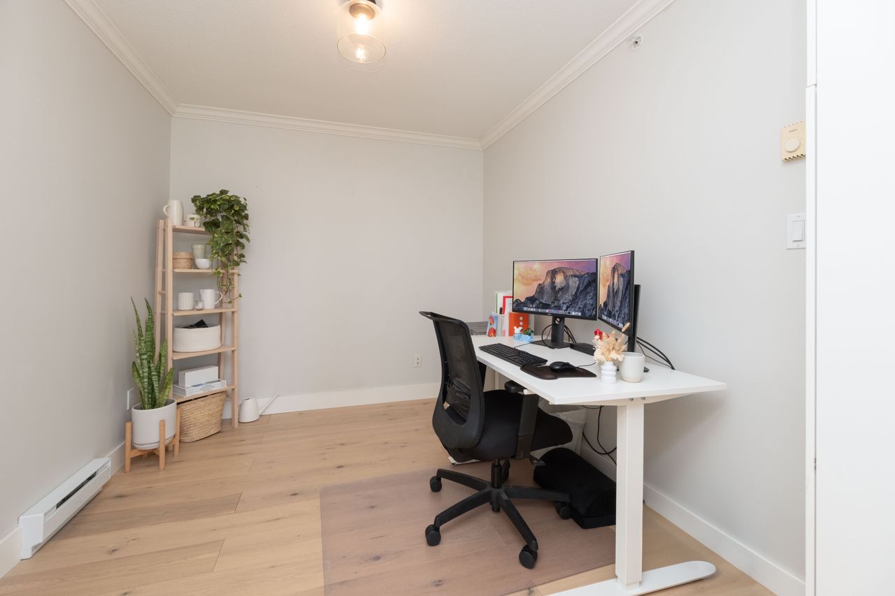 p-20 at 1104 - 235 Guildford Way, North Shore Pt Moody, Port Moody