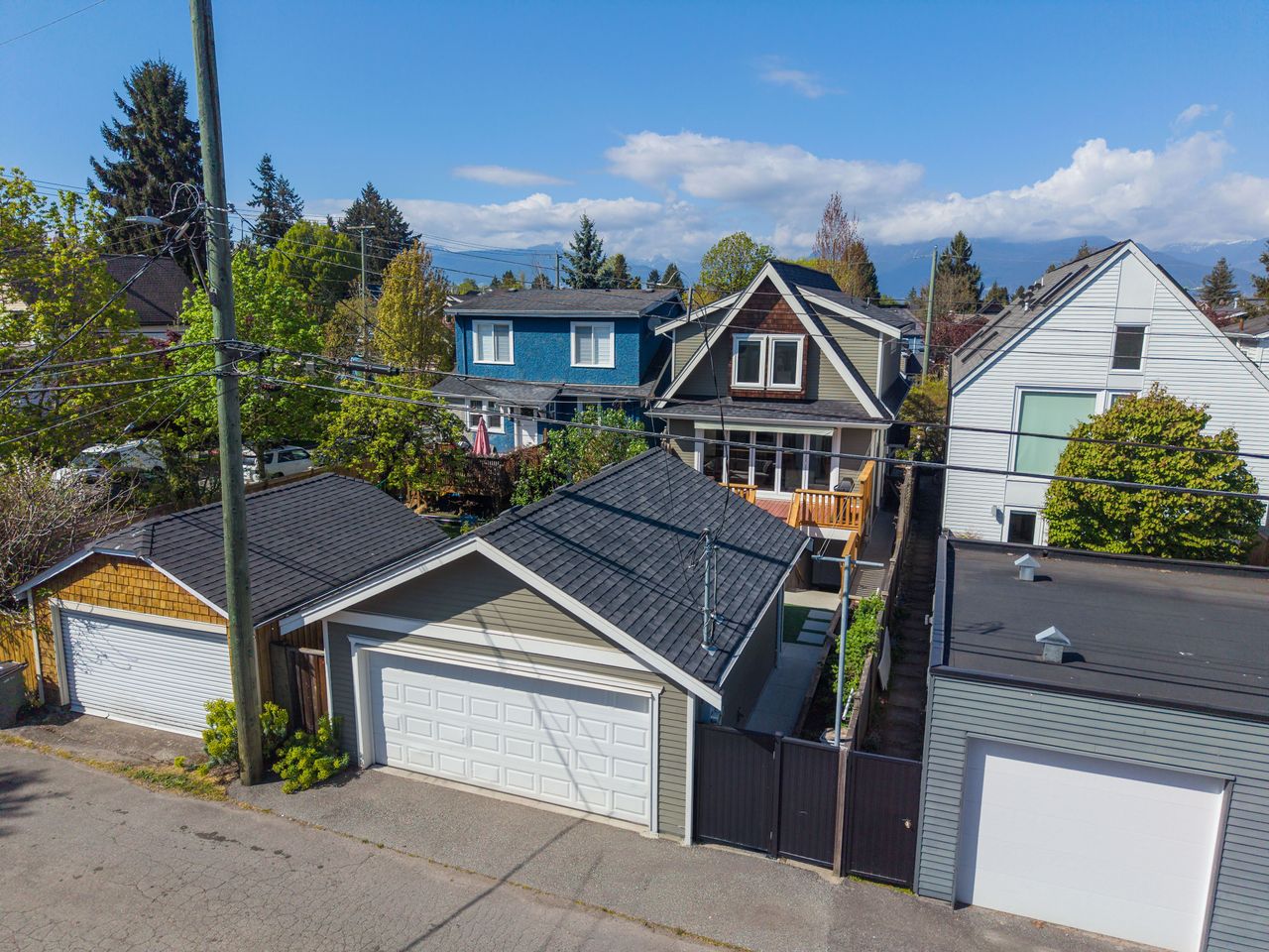 1008-e-14th-exterior-8-1 at 1008 E. 14th Avenue, Mount Pleasant VE, Vancouver East