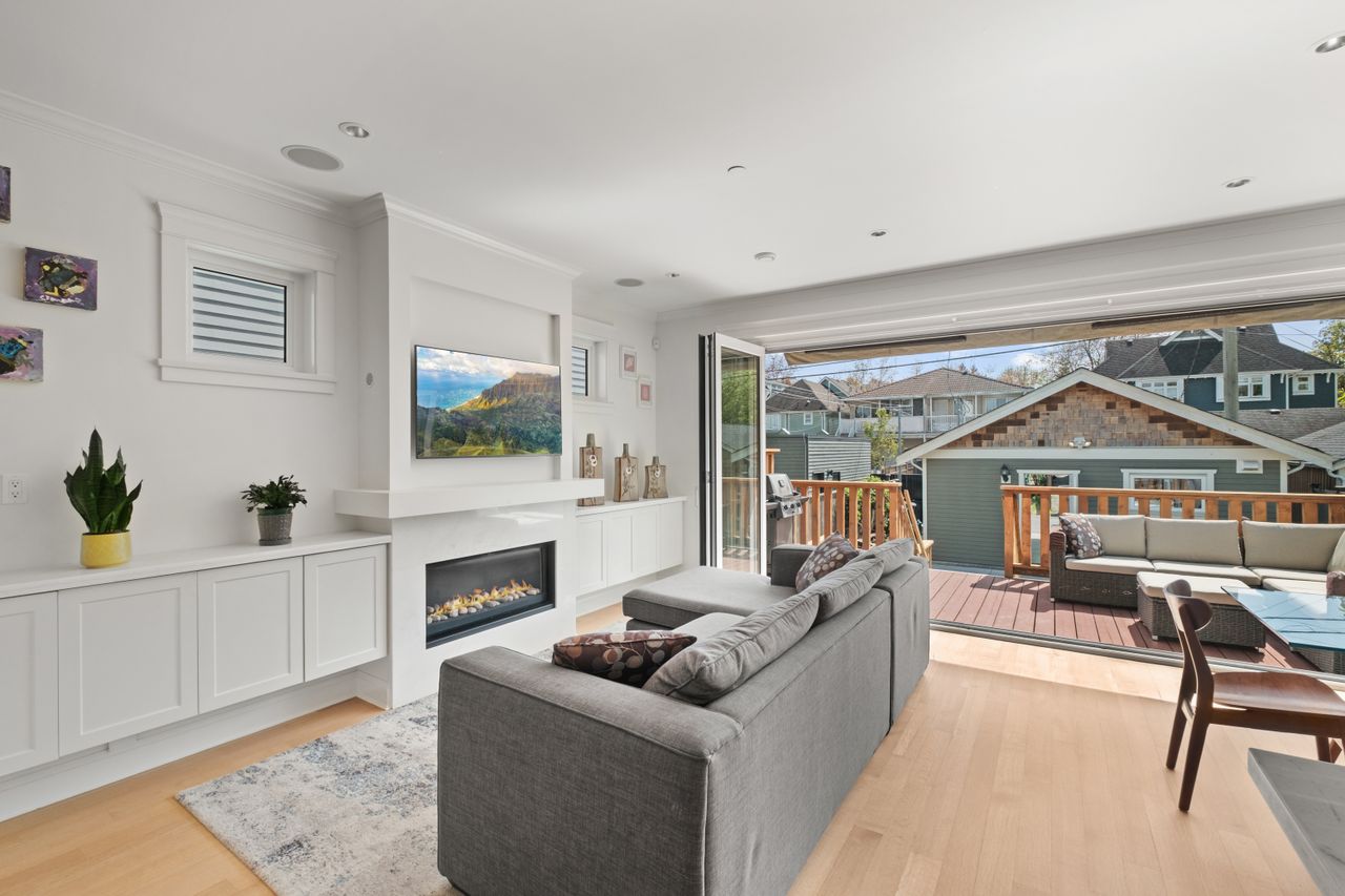 fxh20674 at 1008 E. 14th Avenue, Mount Pleasant VE, Vancouver East