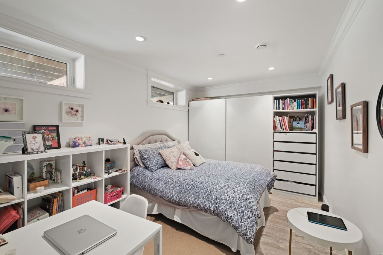 fxh20827 at 1008 E. 14th Avenue, Mount Pleasant VE, Vancouver East