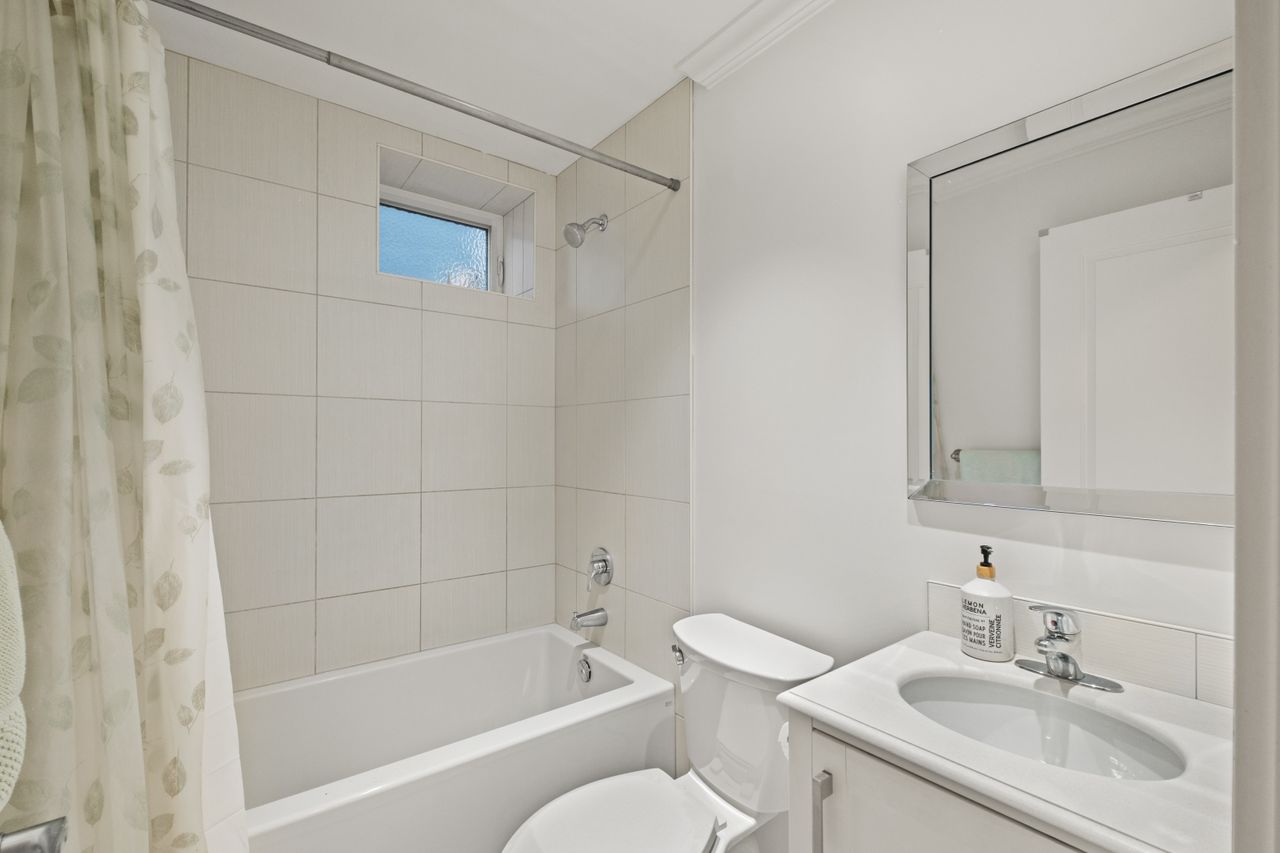 fxh20838 at 1008 E. 14th Avenue, Mount Pleasant VE, Vancouver East