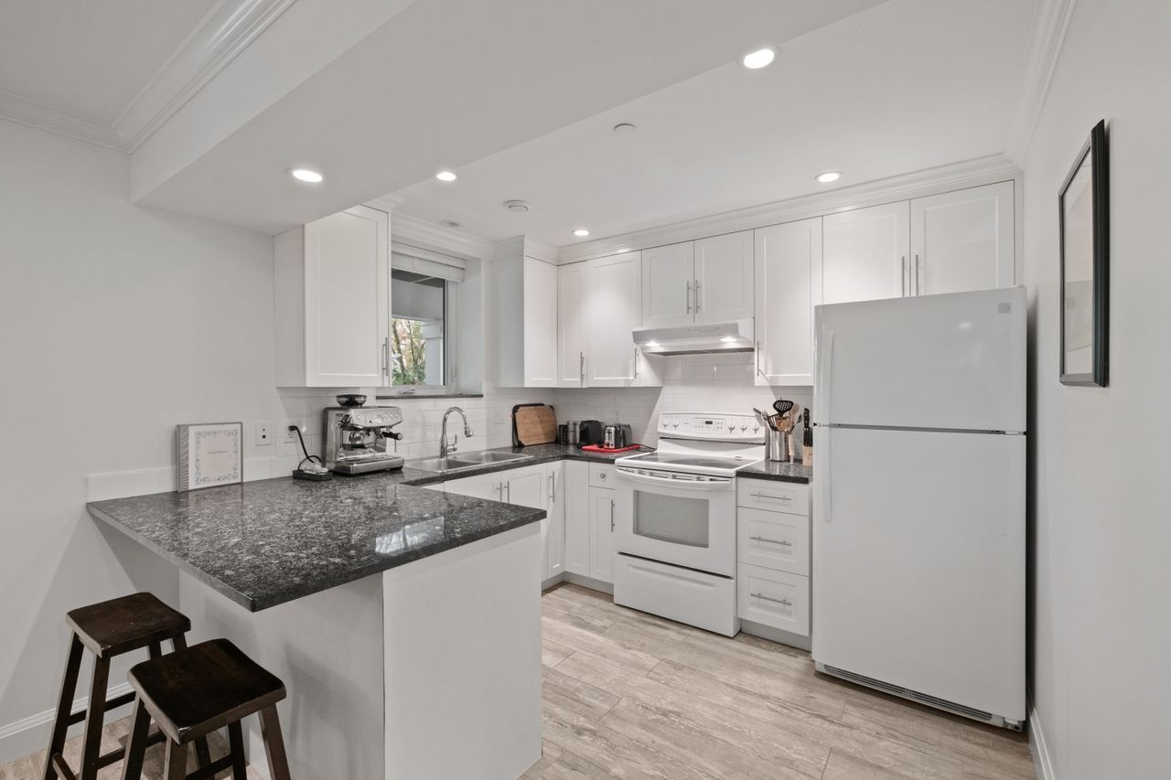 fxh20847 at 1008 E. 14th Avenue, Mount Pleasant VE, Vancouver East