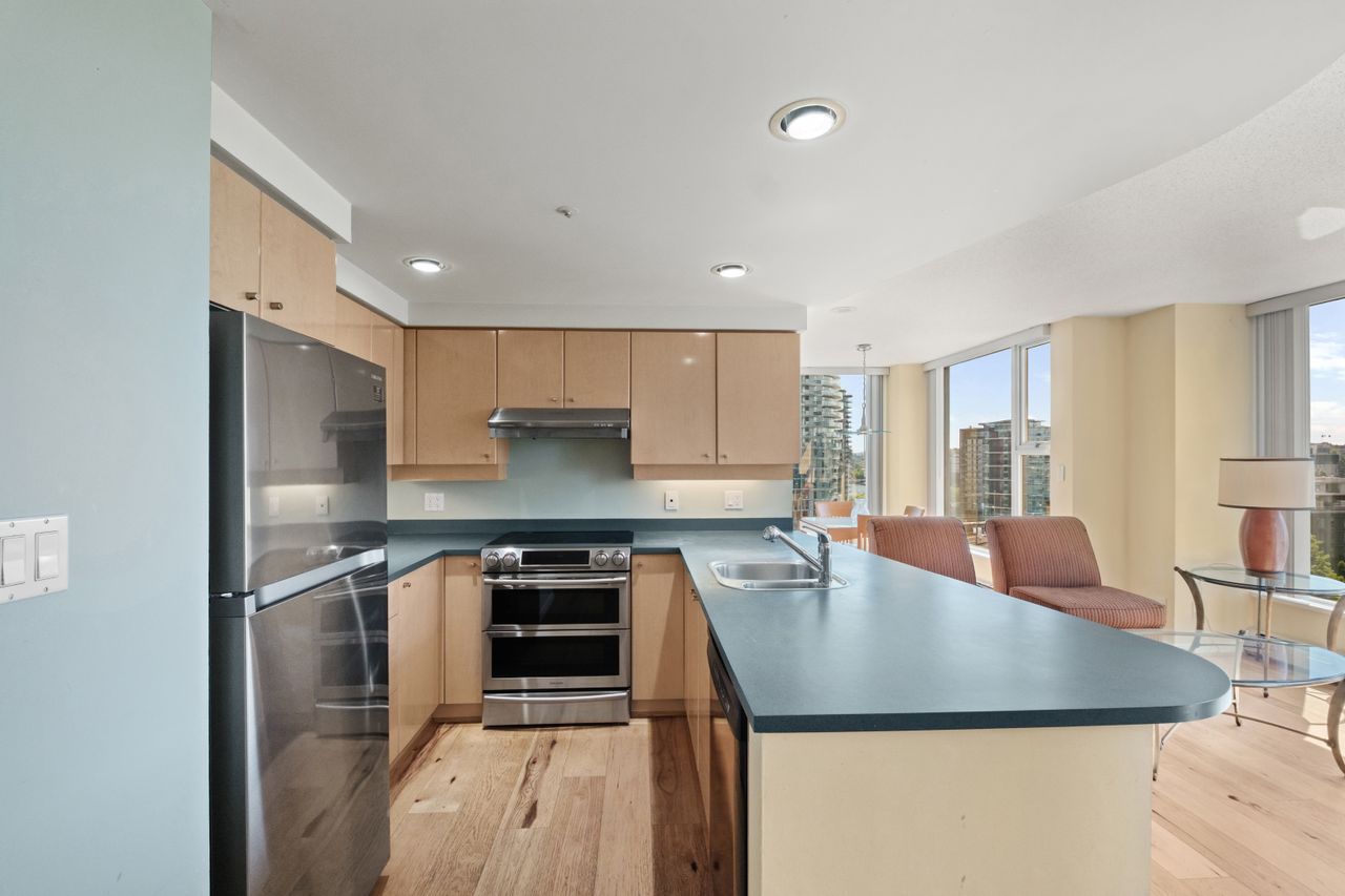 fxh22197 at 1207 - 1009 Expo Boulevard, Yaletown, Vancouver West