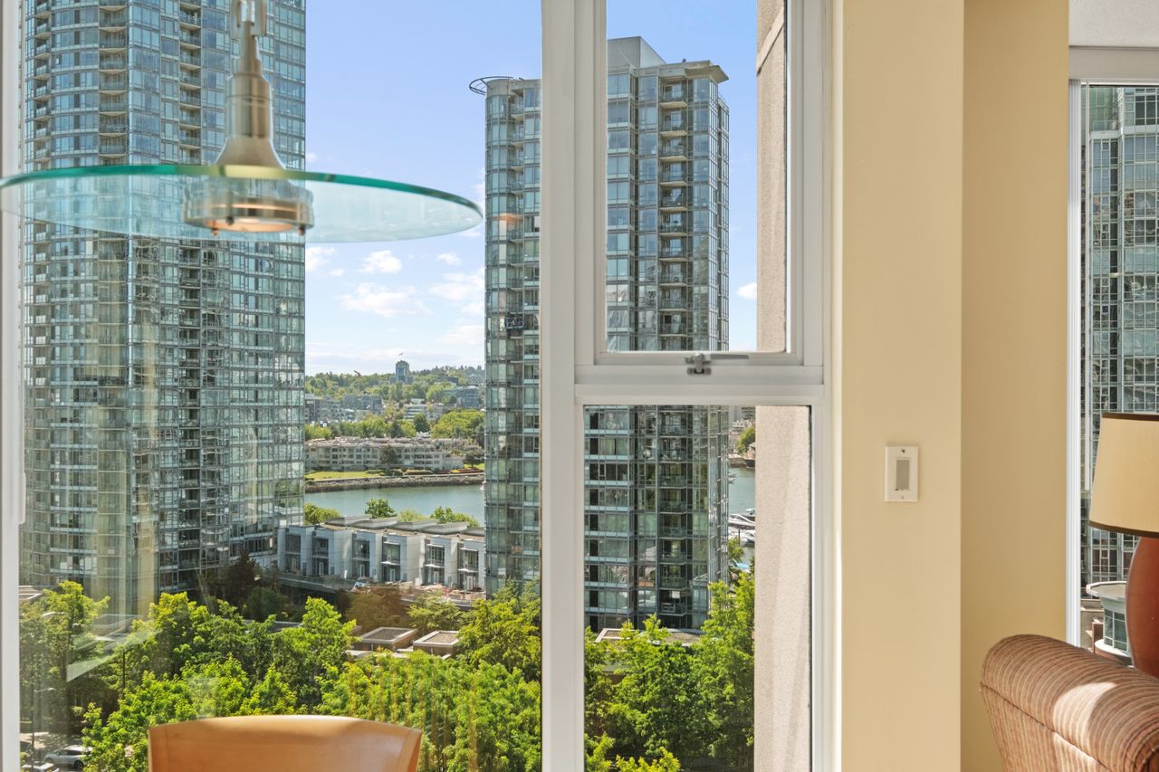fxh22252 at 1207 - 1009 Expo Boulevard, Yaletown, Vancouver West