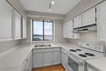 fxh22692 at 902 - 1390 Duchess Avenue, Ambleside, West Vancouver