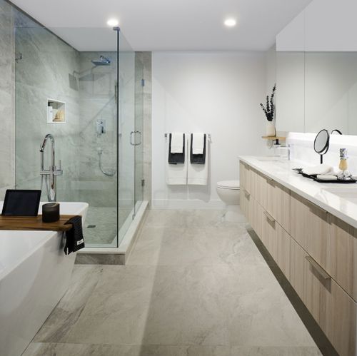 executive-ensuite at 423 6th Street, Park Royal, West Vancouver executive-ensuite at 423 6th Street, Park Royal, West Vancouver