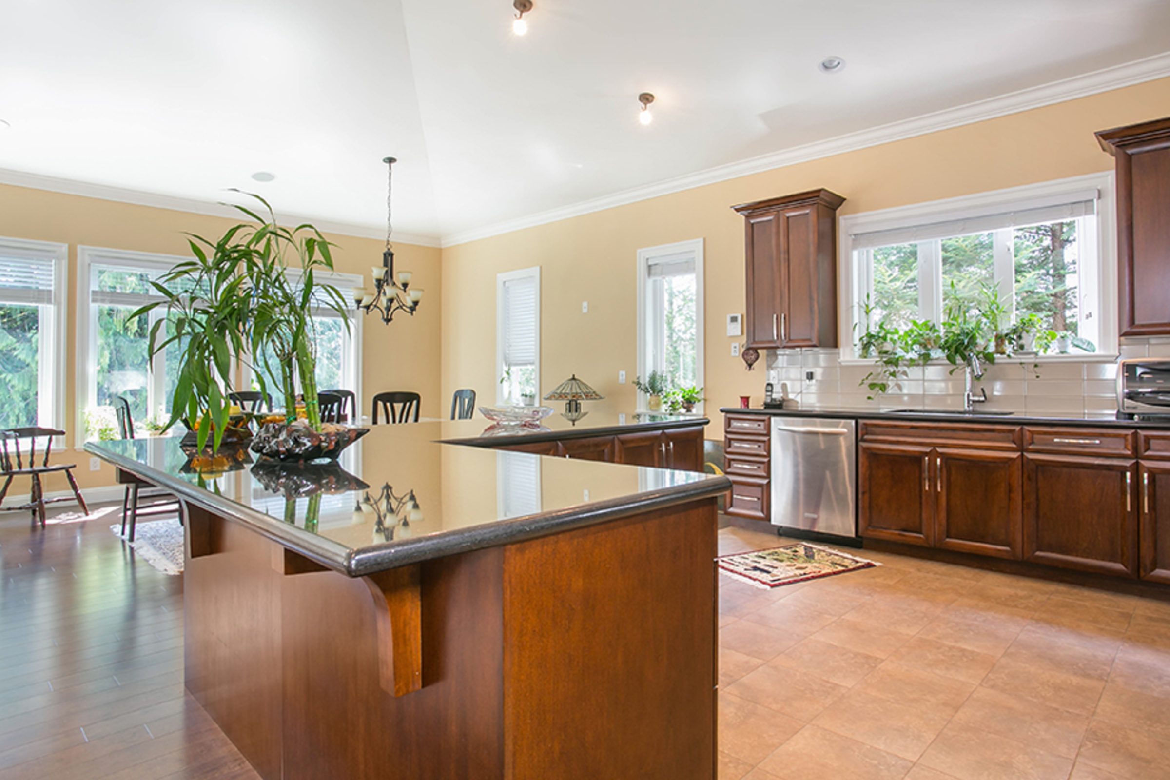 1041 Prospect Avenue, Canyon Heights NV, North Vancouver  by www.devonowen.com 1041 Prospect Avenue, Canyon Heights NV, North Vancouver