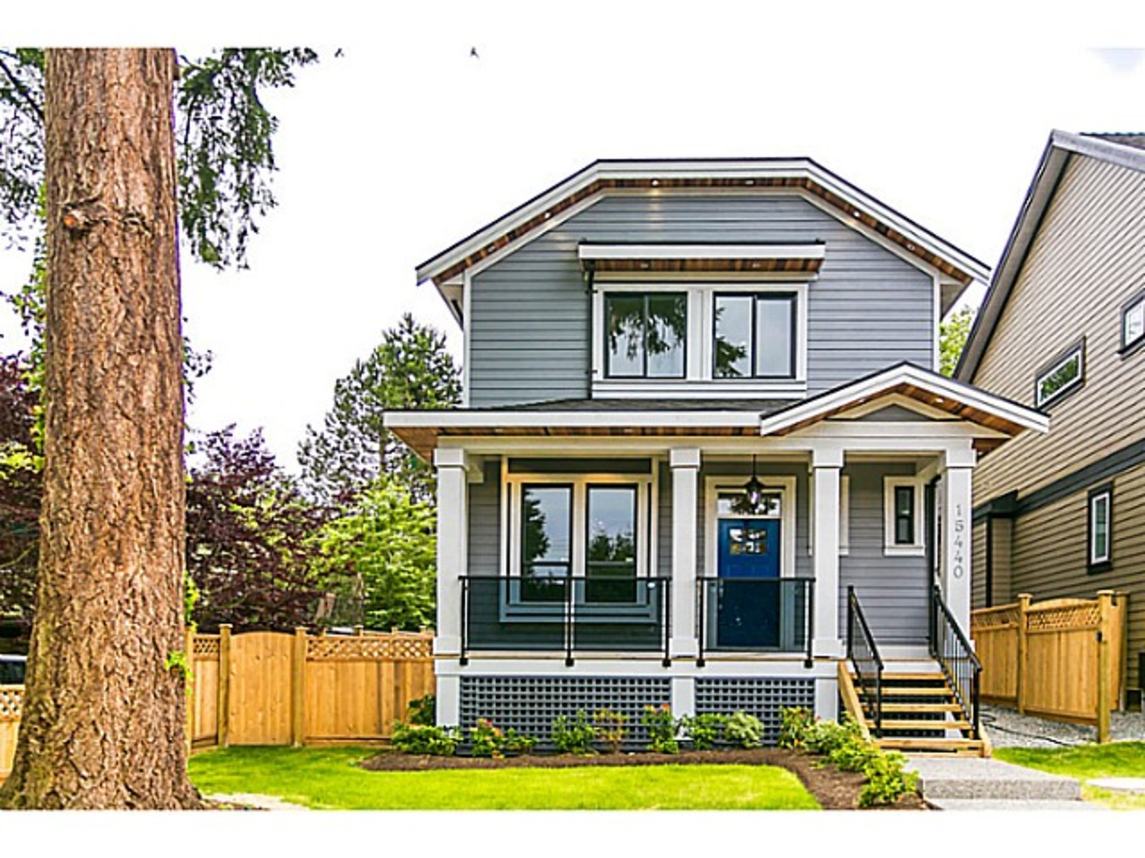 15440  Ave, King George Corridor, South Surrey White Rock 