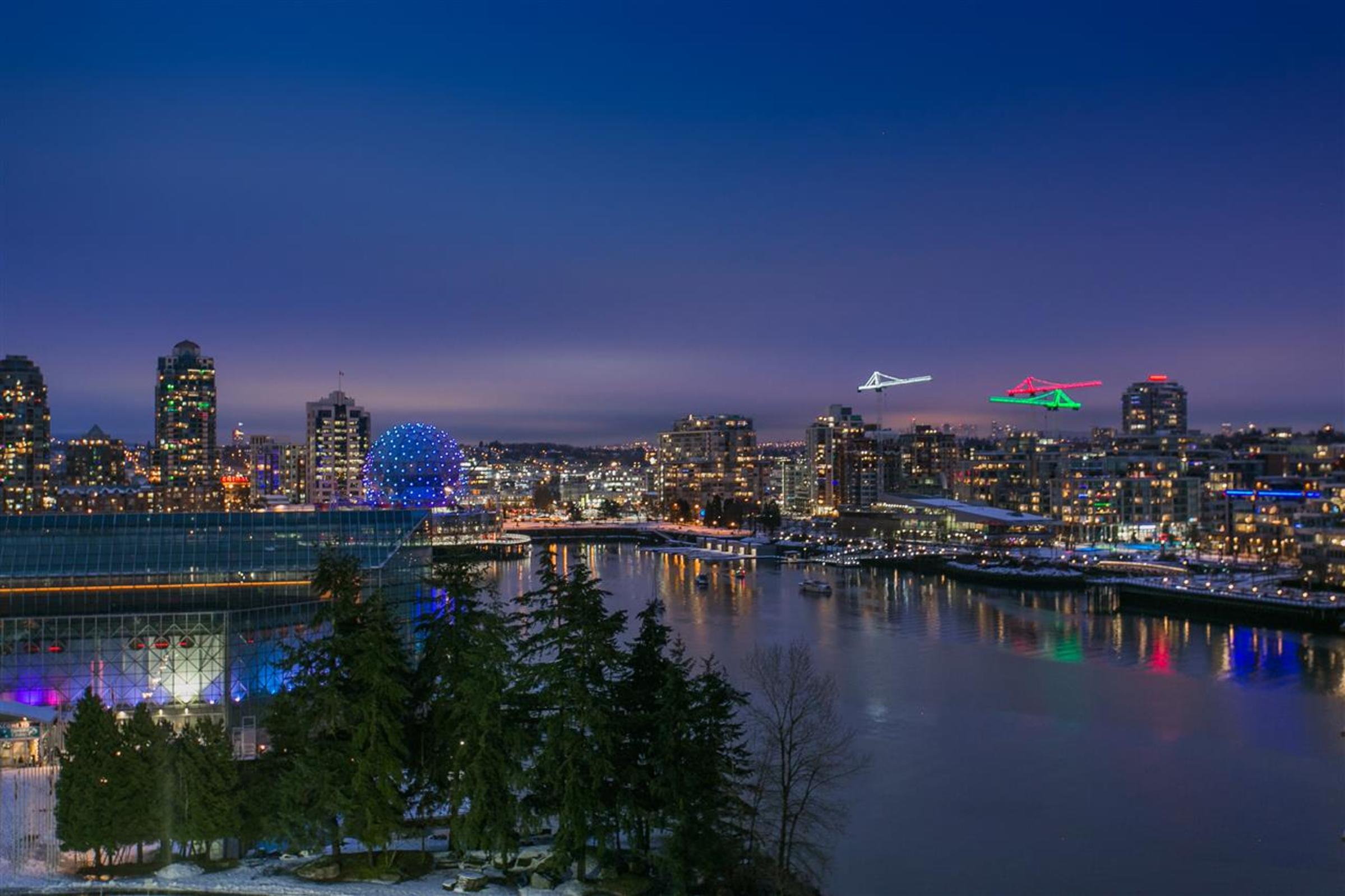 1502 - 33 Smithe, Yaletown, Vancouver West  by www.devonowen.com 1502 - 33 Smithe, Yaletown, Vancouver West