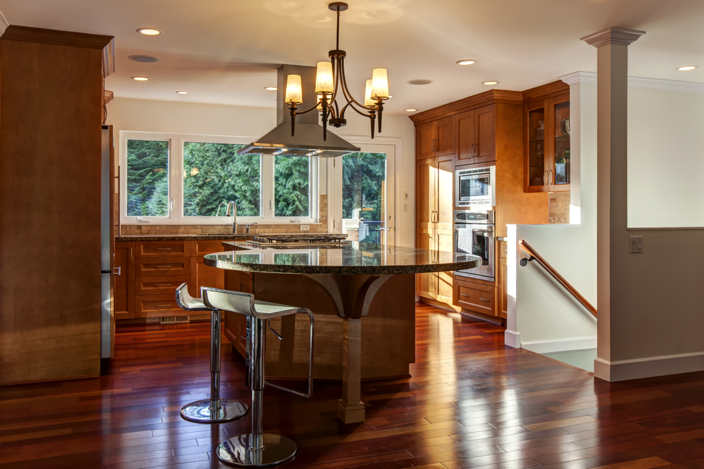 3755 Bayridge Avenue, Bayridge, West Vancouver  by www.devonowen.com 3755 Bayridge Avenue, Bayridge, West Vancouver