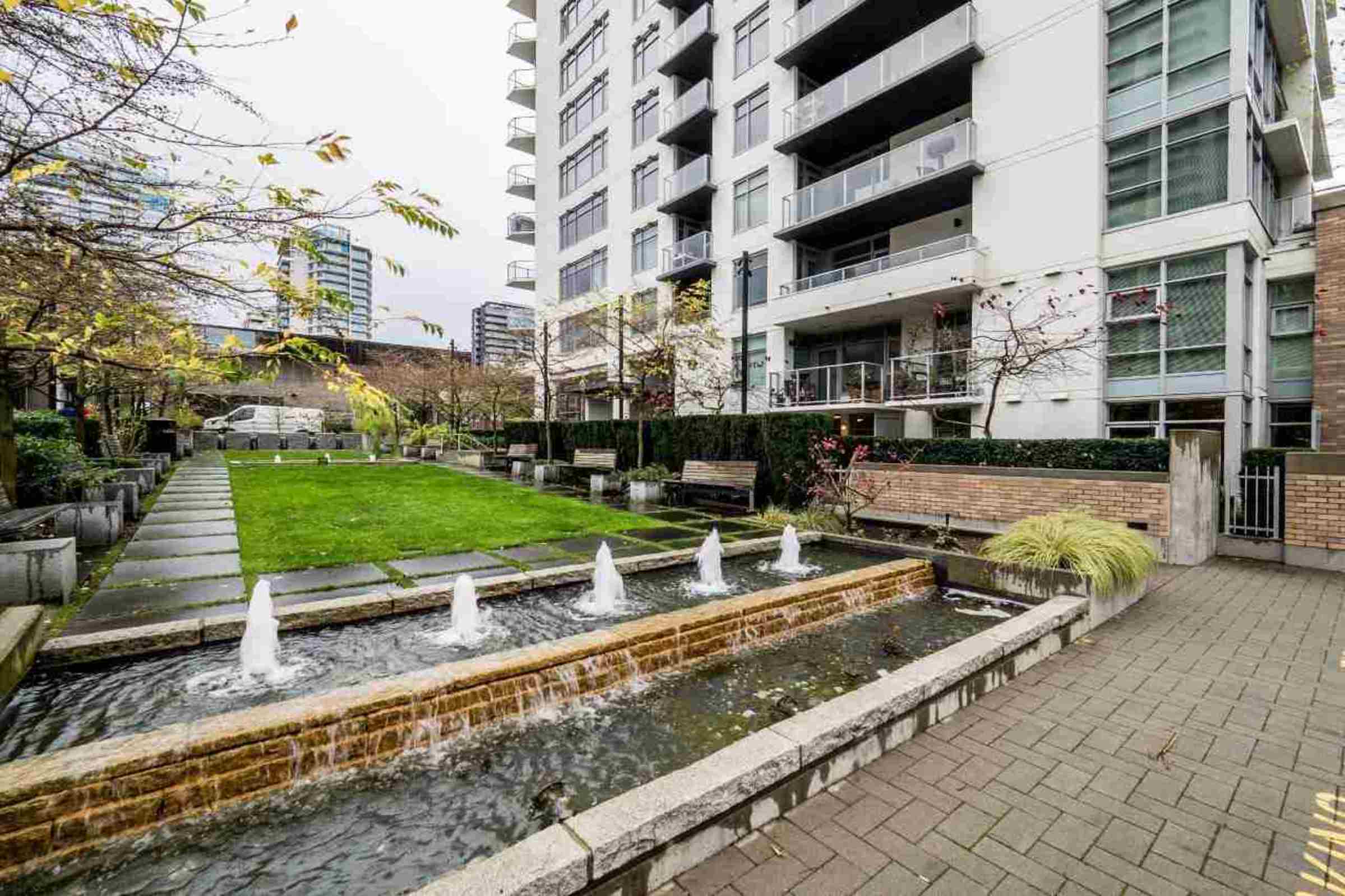 1313 Civic Place Mews, Central Lonsdale, North Vancouver  by www.devonowen.com 1313 Civic Place Mews, Central Lonsdale, North Vancouver