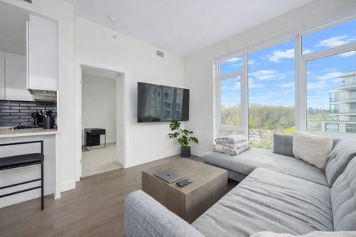 8533-river-district-crossing-south-marine-vancouver-east-03 at 