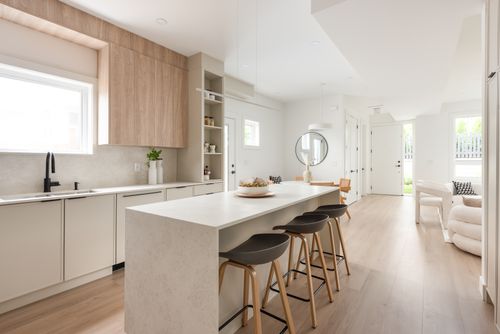 1132-madore-ave-coquitlam-360hometours-15 at 