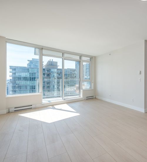 668-columbia-street-quay-new-westminster-04 at 