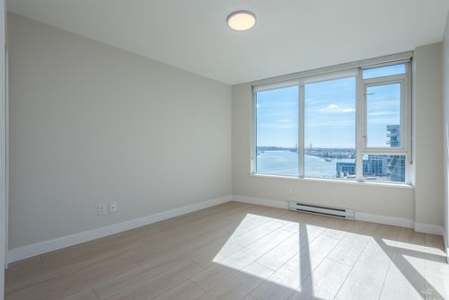 668-columbia-street-quay-new-westminster-13 at 