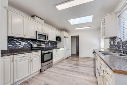 760-grover-avenue-coquitlam-west-coquitlam-06 at 