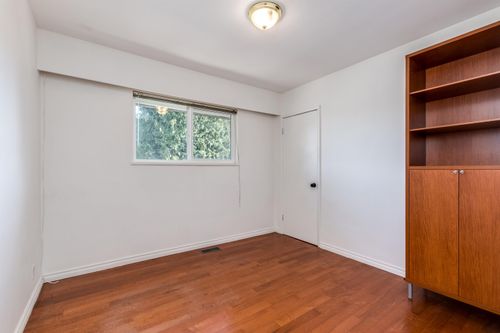 760-grover-avenue-coquitlam-west-coquitlam-14 at 