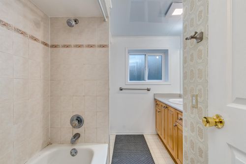760-grover-avenue-coquitlam-west-coquitlam-21 at 