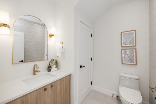 3143-e-19-avenue-renfrew-heights-vancouver-east-09 at 