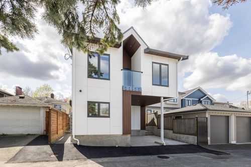 3143-e-19-avenue-renfrew-heights-vancouver-east-18 at 