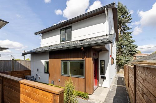 3143-e-19-avenue-renfrew-heights-vancouver-east-19 at 
