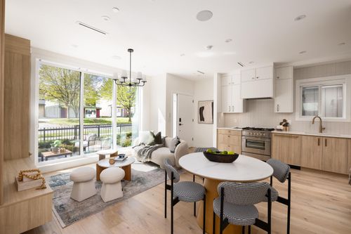 3141-e-19-avenue-renfrew-heights-vancouver-east-05 at 