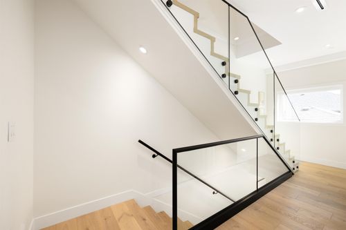 3141-e-19-avenue-renfrew-heights-vancouver-east-17 at 